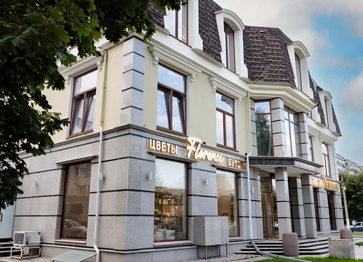 ТЦ «Бонифаций», ул. Щорса, 48Б