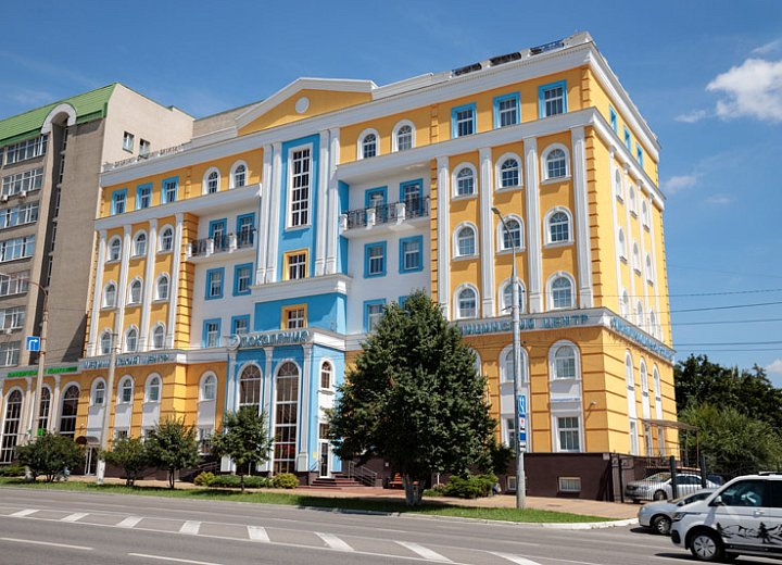 Медицинский центр «Поколение», проспект Б. Хмельницкого, 95а